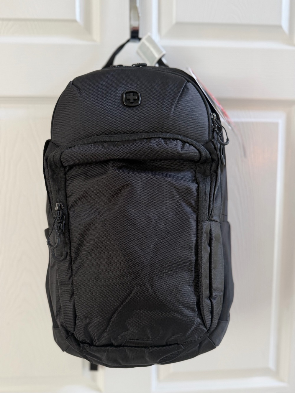 SwissGear Black Backpack with Insulated Water Bottle